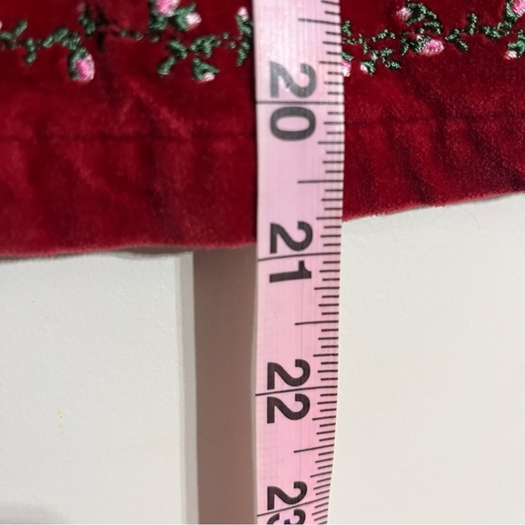 Girls Vintage Oshkosh Red Velvet Embroidered Sleeveless Dress Size 36 Months - Picture 6 of 8